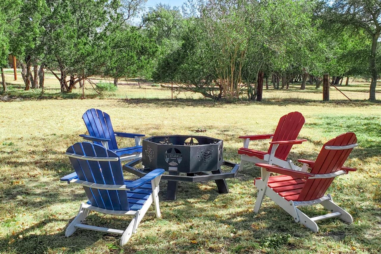 Suniland Cottage Fredericksburg Bagian luar foto