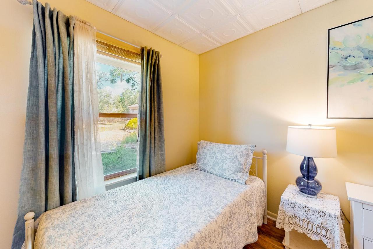 Suniland Cottage Fredericksburg Bagian luar foto