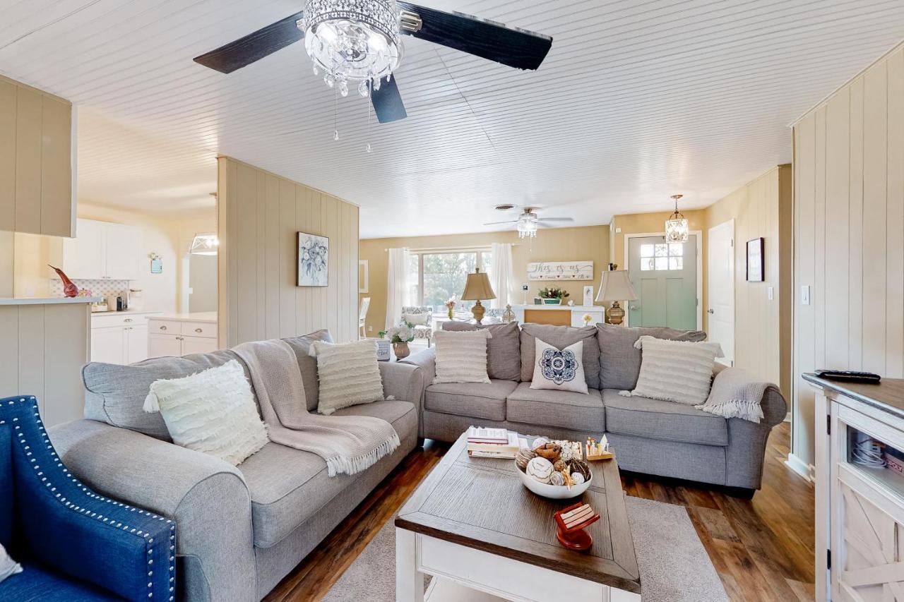 Suniland Cottage Fredericksburg Bagian luar foto