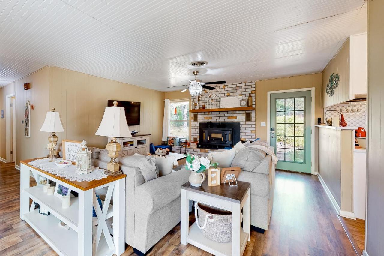 Suniland Cottage Fredericksburg Bagian luar foto